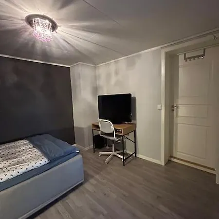 House With Charm, Valley With Lots Of Northern Lights, Breivikeidet 度假居 *