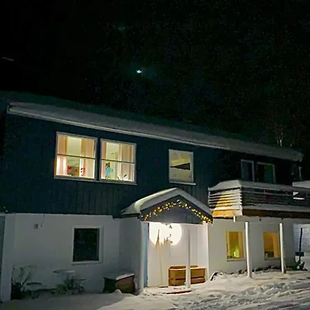 度假居 House With Charm, Valley With Lots Of Northern Lights, Breivikeidet