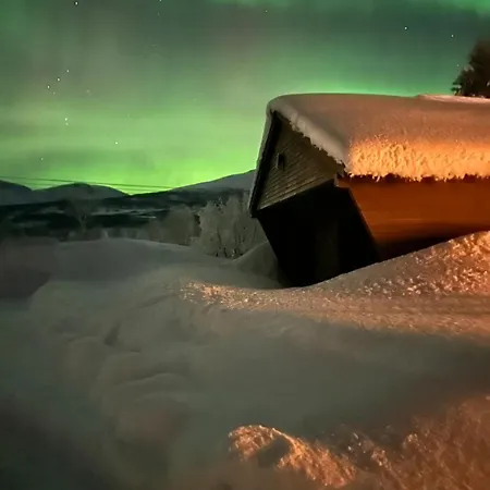 House With Charm, Valley With Lots Of Northern Lights, Breivikeidet 度假居