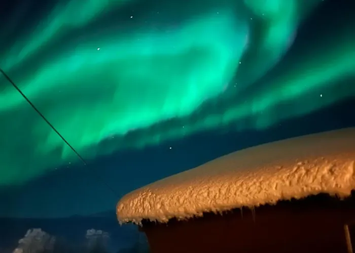 House With Charm, Valley With Lots Of Northern Lights, Breivikeidet Prázdninový dům *