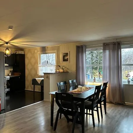 House With Charm, Valley With Lots Of Northern Lights, Breivikeidet * Tromsø